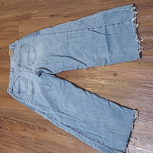 American‎ Eagle Outfitters Women's Light Blue Straight Leg Jeans - Picture 10 of 14